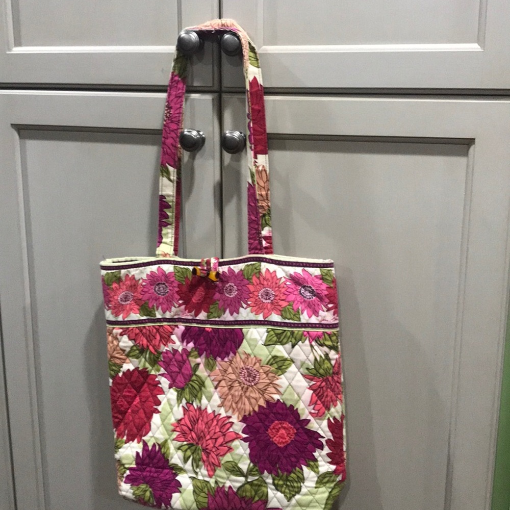 Vera Bradley Tote Hello Dahlia Pattern Retired HTF